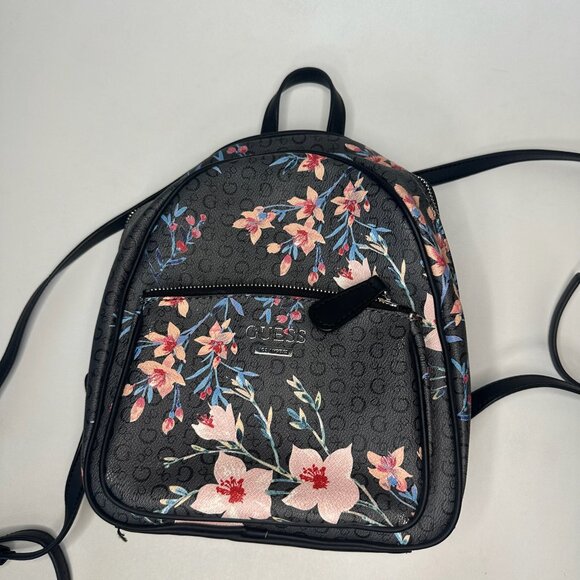 mini GUESS backpack with a floral pattern - Picture 2 of 13